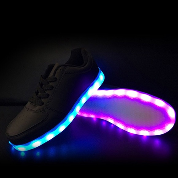 Shuffle shoes with lights Clearance